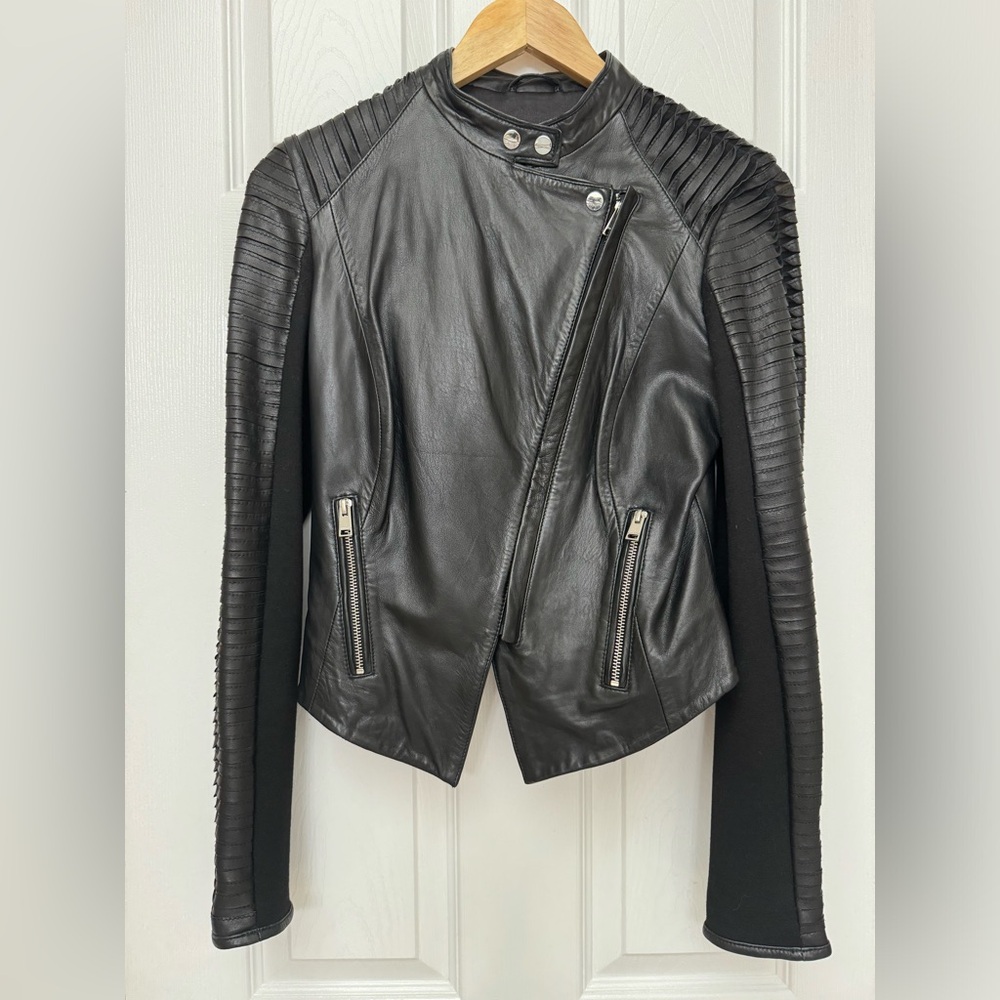 La Marque XS leather jacket